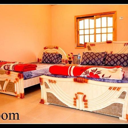 Palm Valley Hotel Sukkur Dış mekan fotoğraf