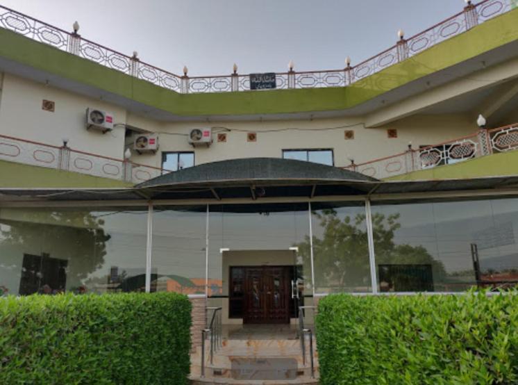 Palm Valley Hotel Sukkur Dış mekan fotoğraf
